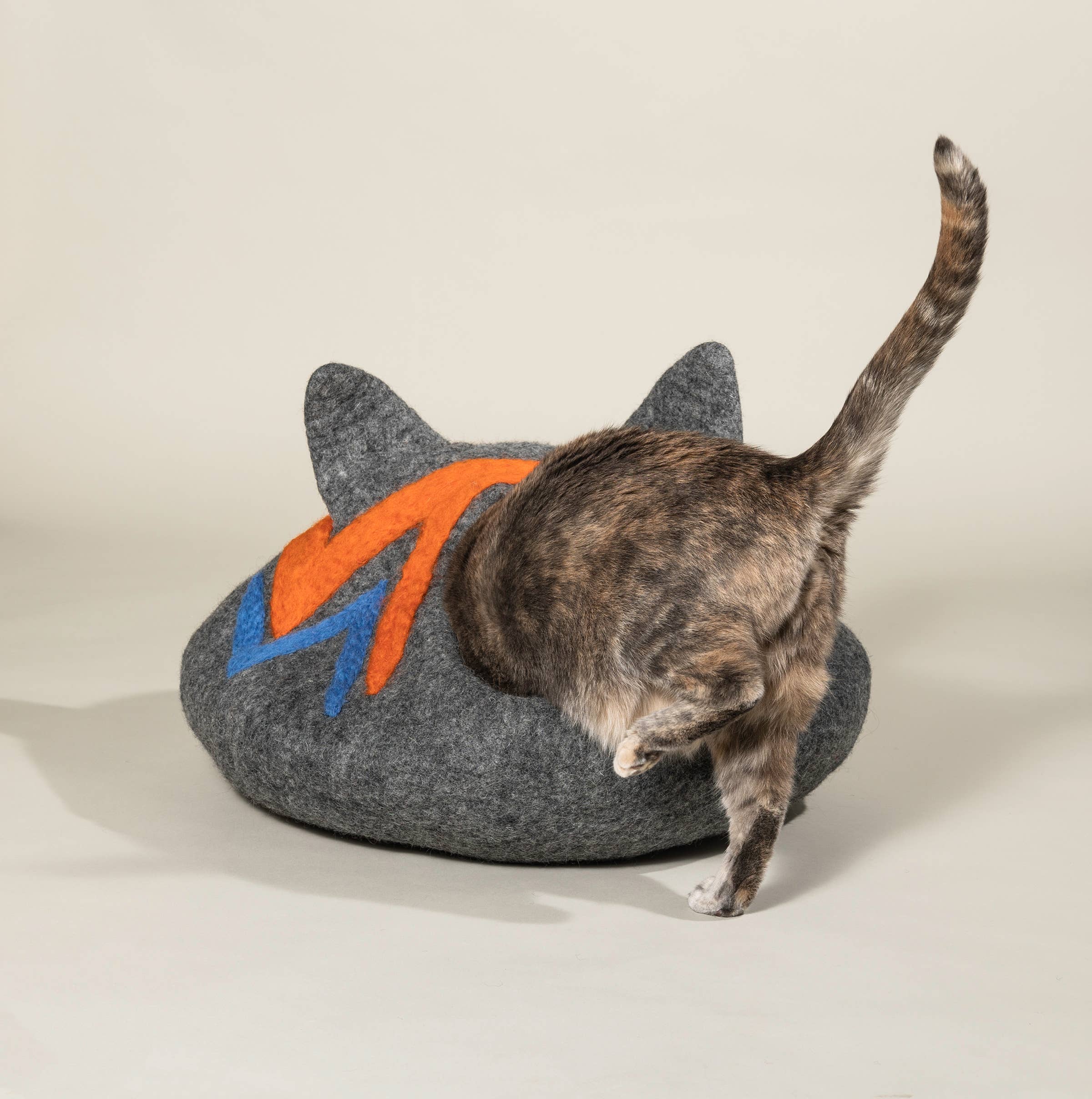 Felt Cat Cave Natural Felt Wool Cat Bed - Ears & Bolt: Dark Gray